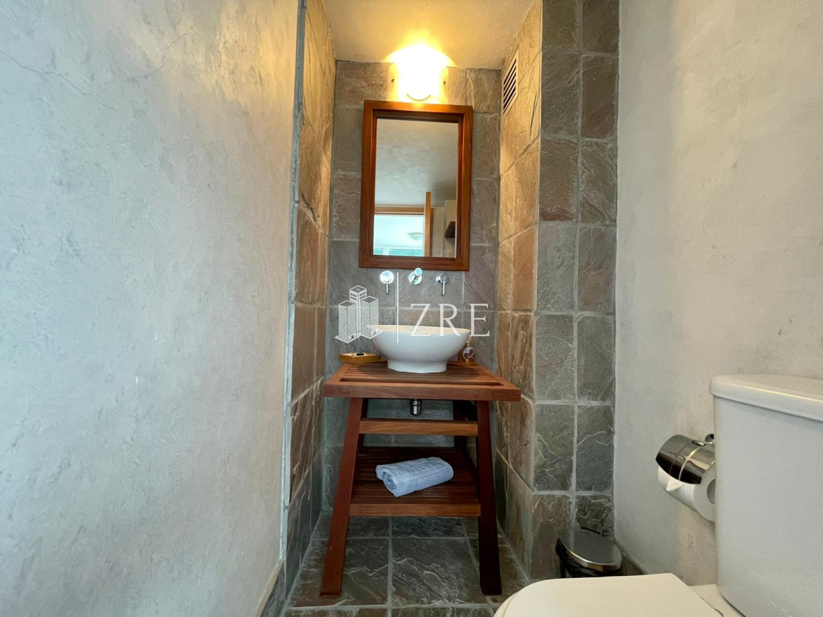 Apartamento ID.491 - Venta penthouse en primera linea de la Brava!