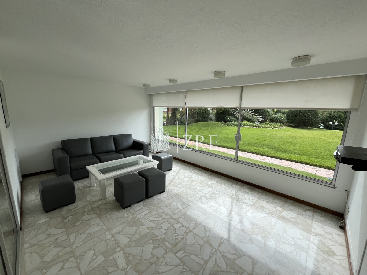 Apartamento ID.639 - Venta de apartamento tres dormitorios. 