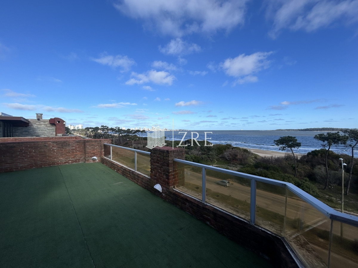 Apartamento ID.83 - Venta penthouse duplex Punta del Este primera linea Playa Mansa