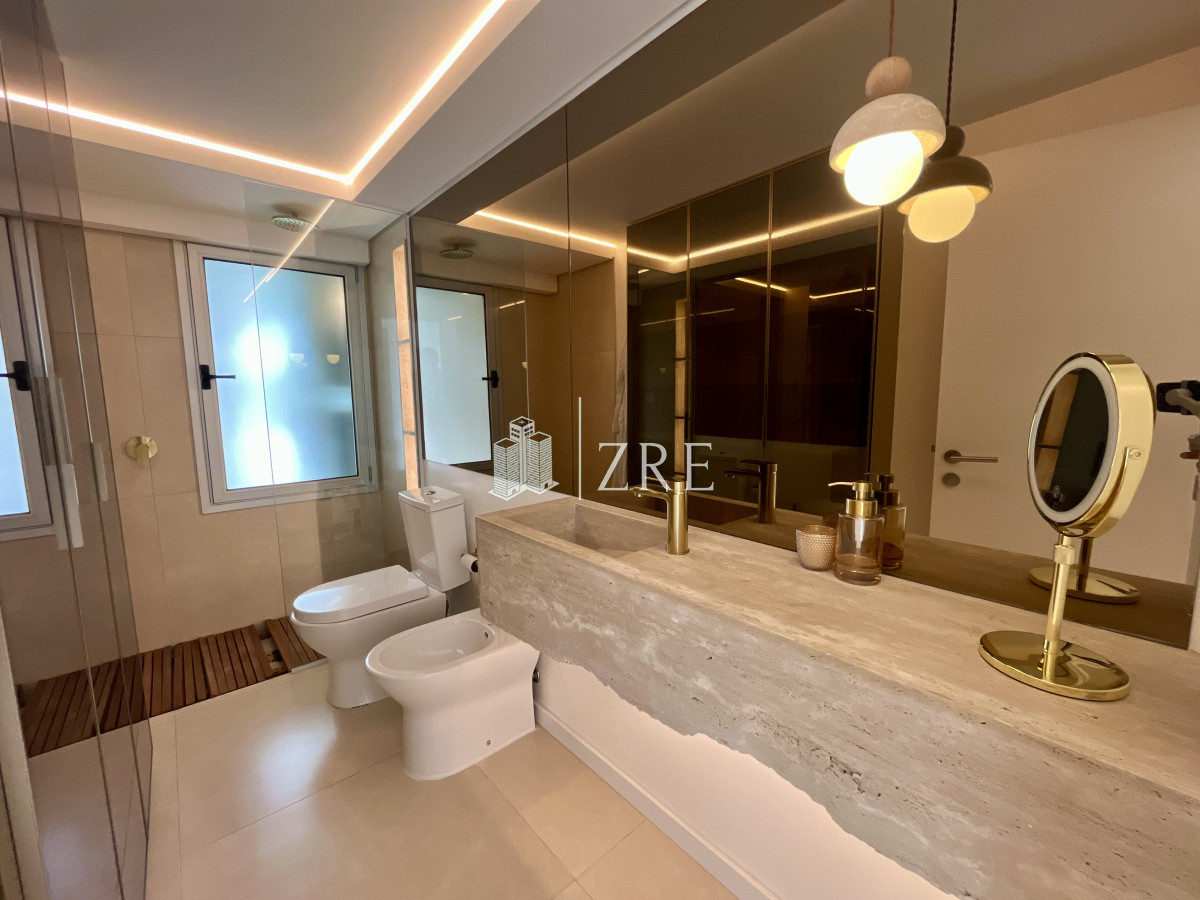 Apartamento ID.668 - Venta apartamento 4 dormitorios. Playa brava, Punta del Este 