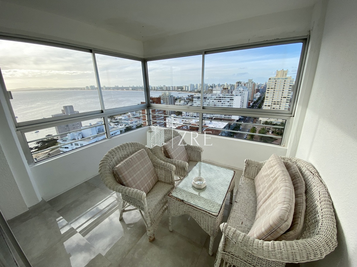 Apartamento ID.349 - Venta Apartamento 3 dormitorios en península Punta del Este 