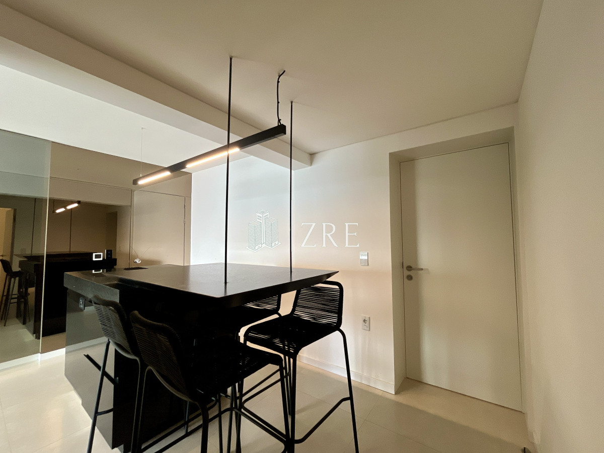 Apartamento ID.668 - Venta apartamento 4 dormitorios. Playa brava, Punta del Este 