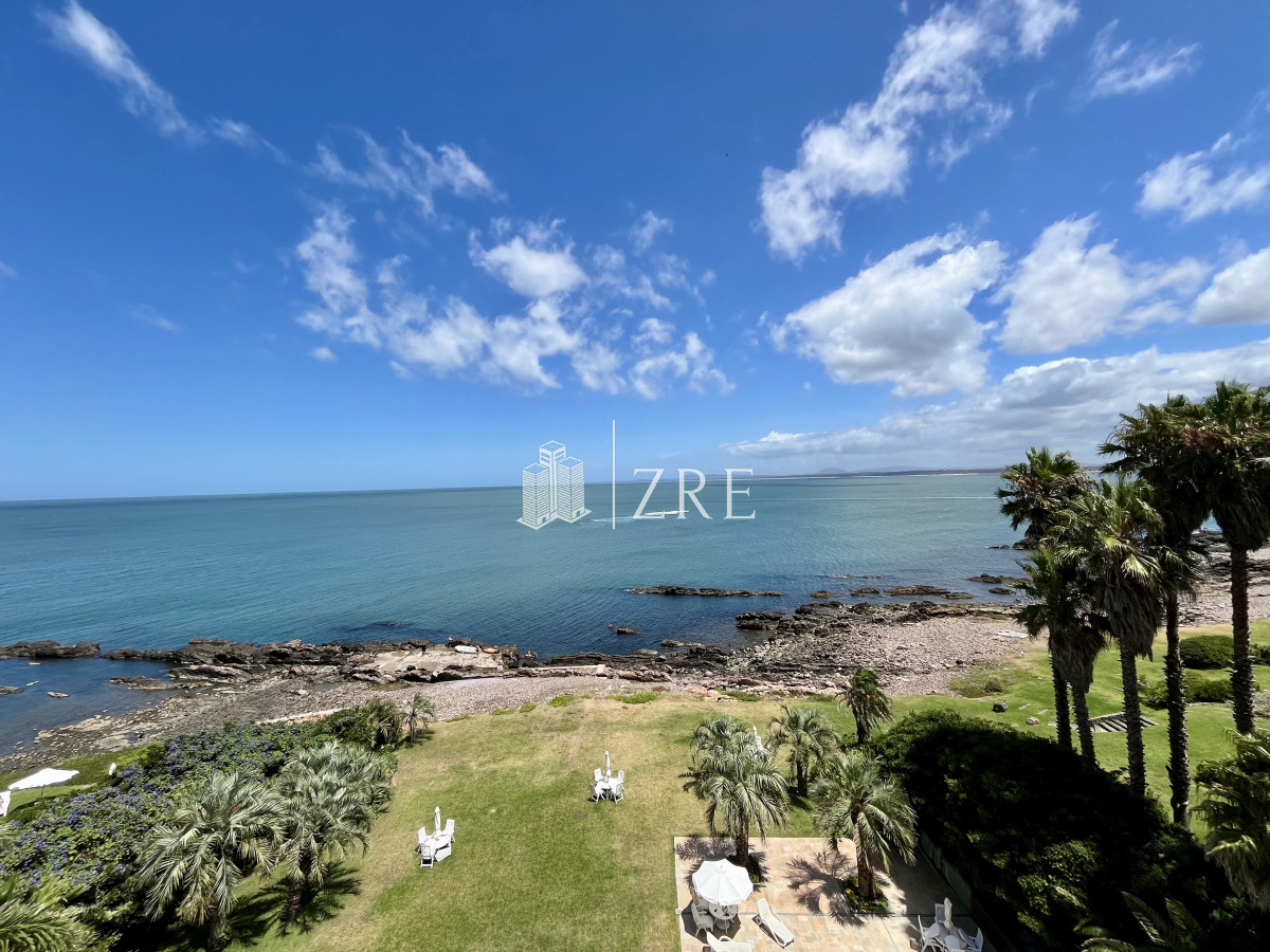 Apartamento ID.685 - Venta Apartamento en venta 3 dormitorios y dependencia en Punta Ballena