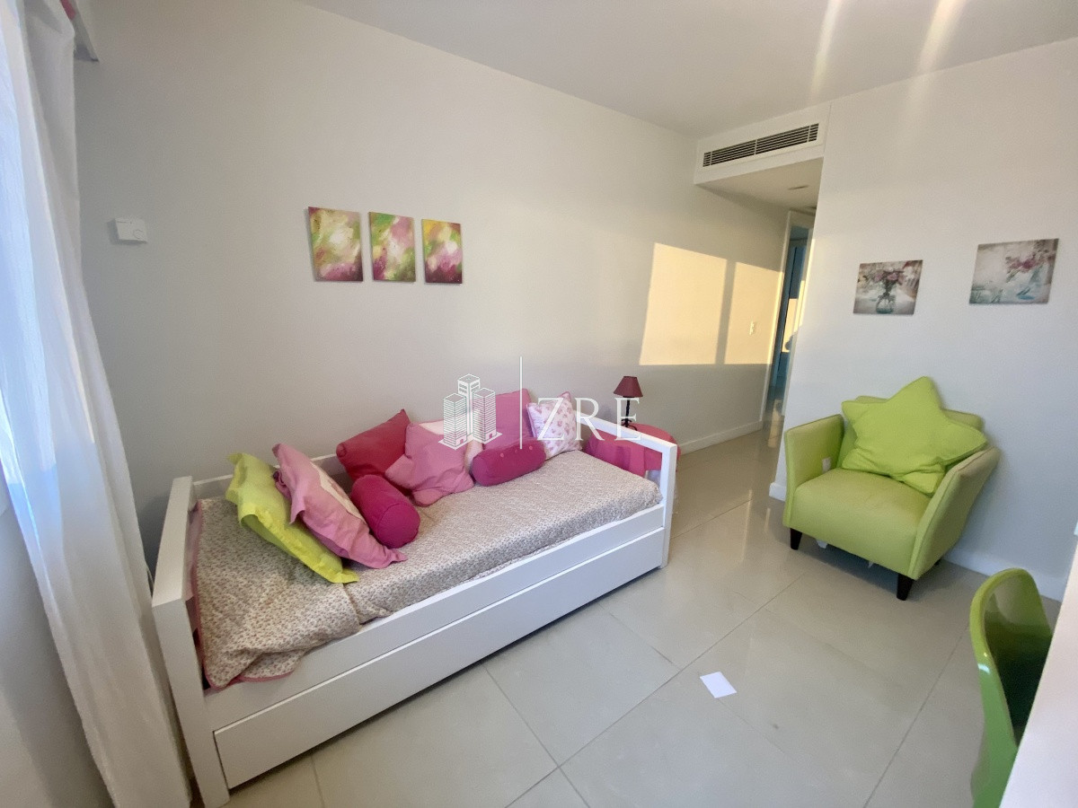 Apartamento ID.364 - Venta apartamento 4 dormitorios playa mansa Punta del Este