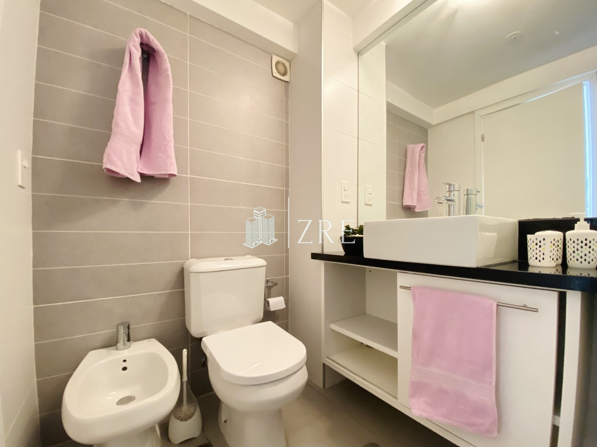 Apartamento ID.294 - Venta 2 dormitorios península Punta del Este.