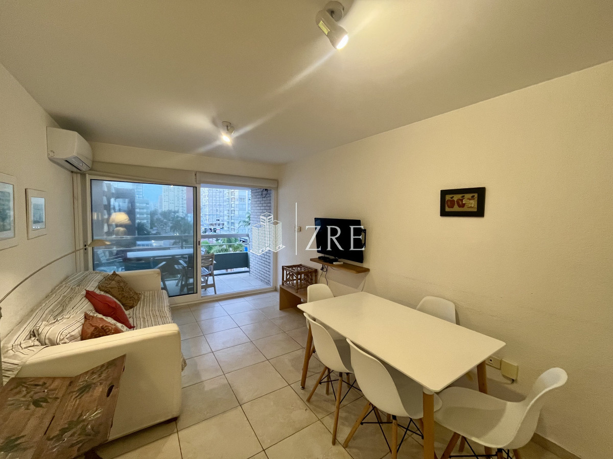 Apartamento ID.691 - Venta apartamento 3 dormitorios. Penisnuala, Punta del Este. 