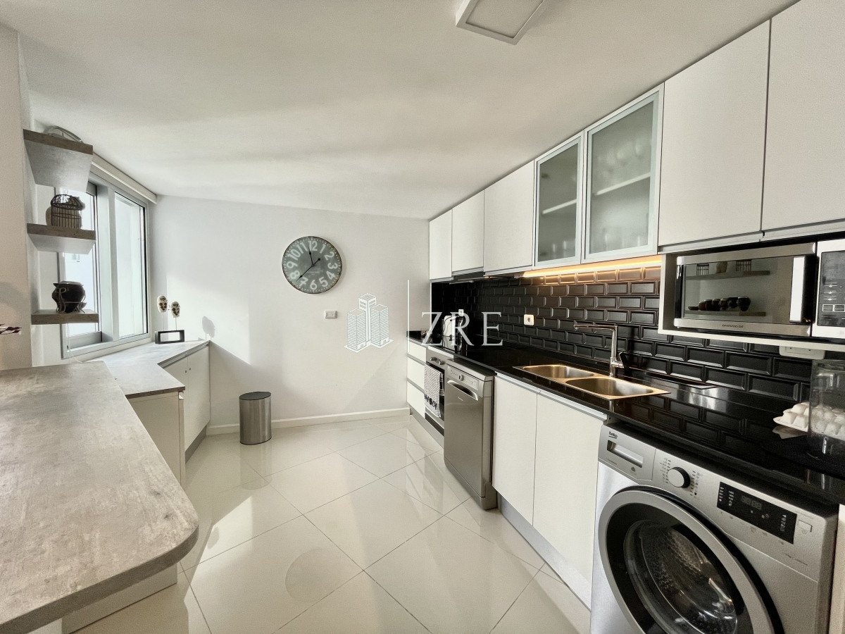 Apartamento ID.235 - venta apartamento 2 dormitorios  2 baños  Parrillero. Playa mansa, Punta del Este 