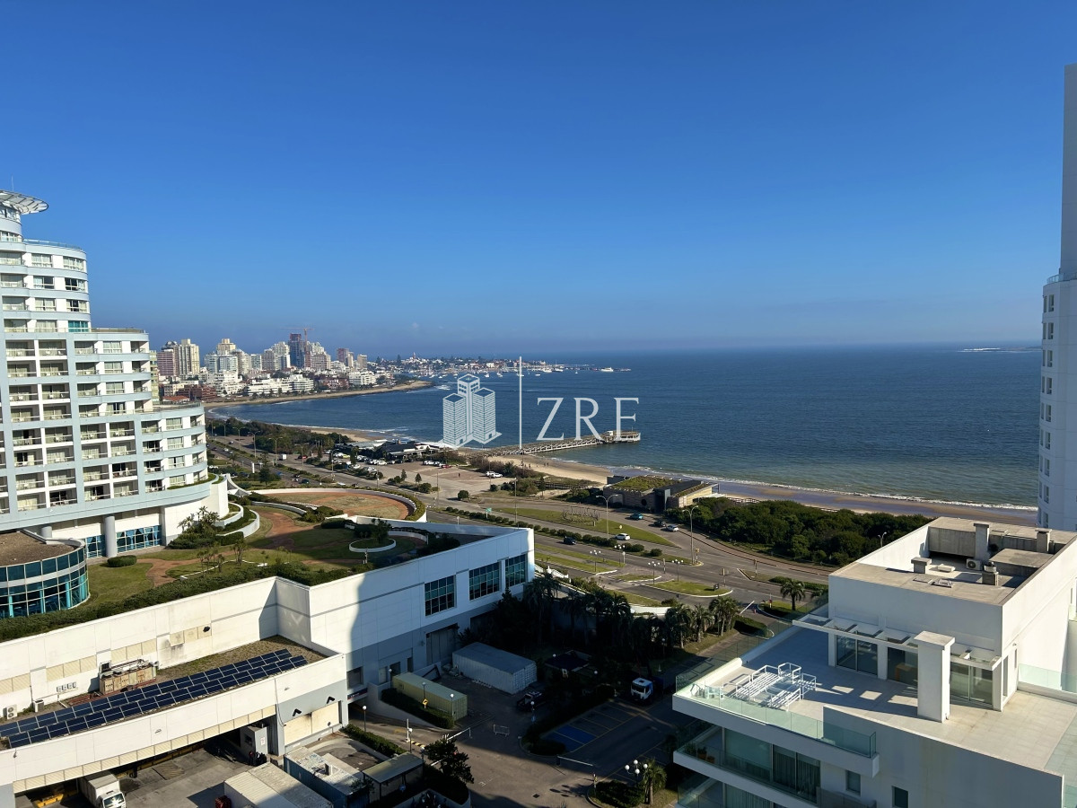 Apartamento ID.736 - Venta apartamento Punta del Este en Playa Mansa con vista al mar. 2 dormitorios