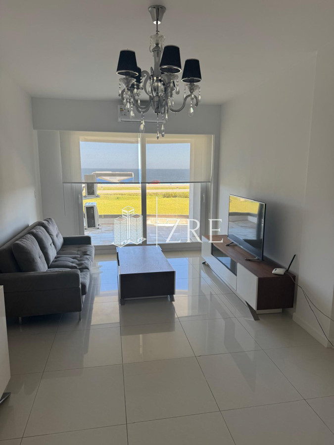 Apartamento ID.543 - Venta apartamento 2 dormitorios. Playa mansa, Punta del Este. 