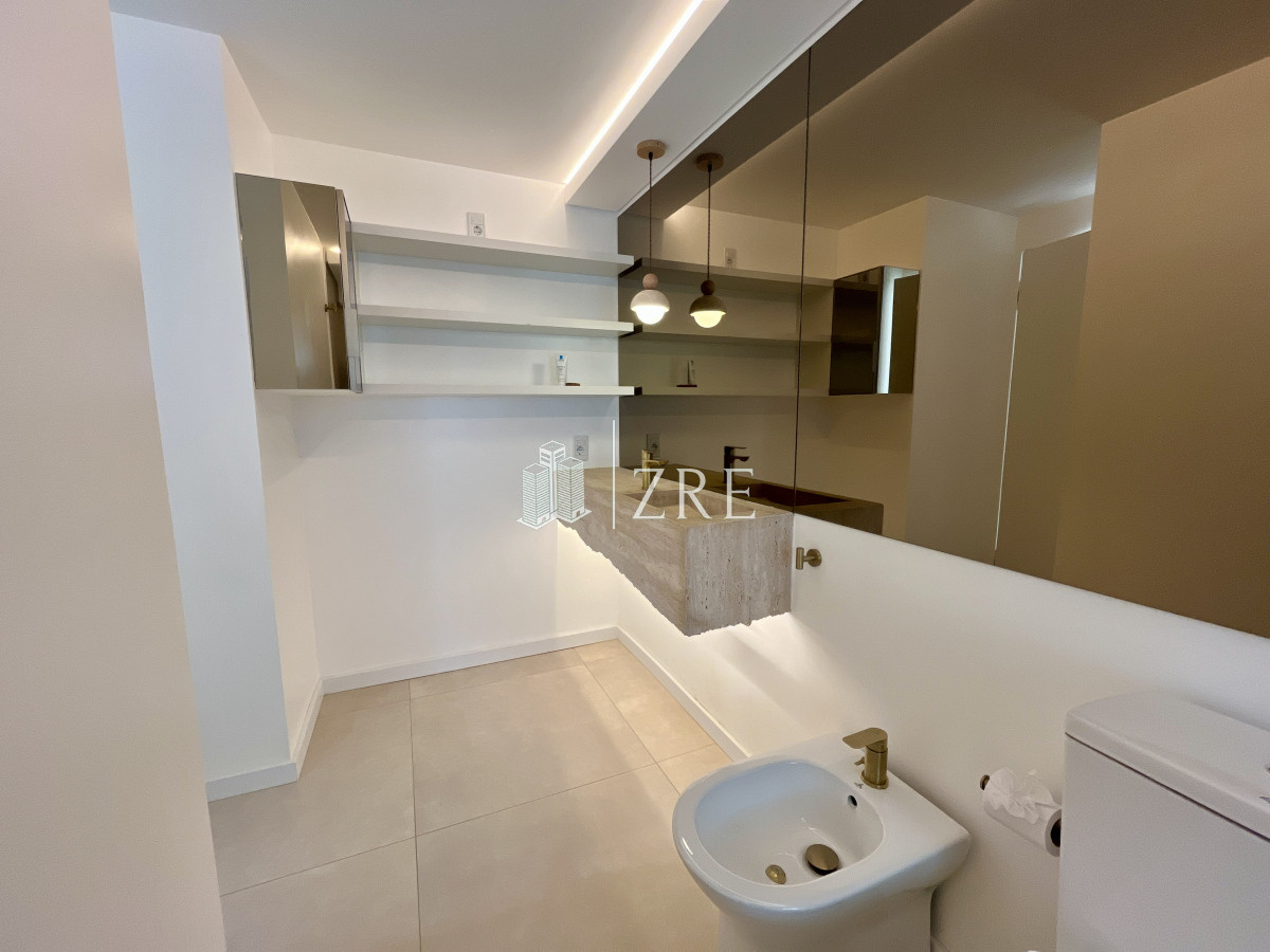 Apartamento ID.668 - Venta apartamento 4 dormitorios. Playa brava, Punta del Este 