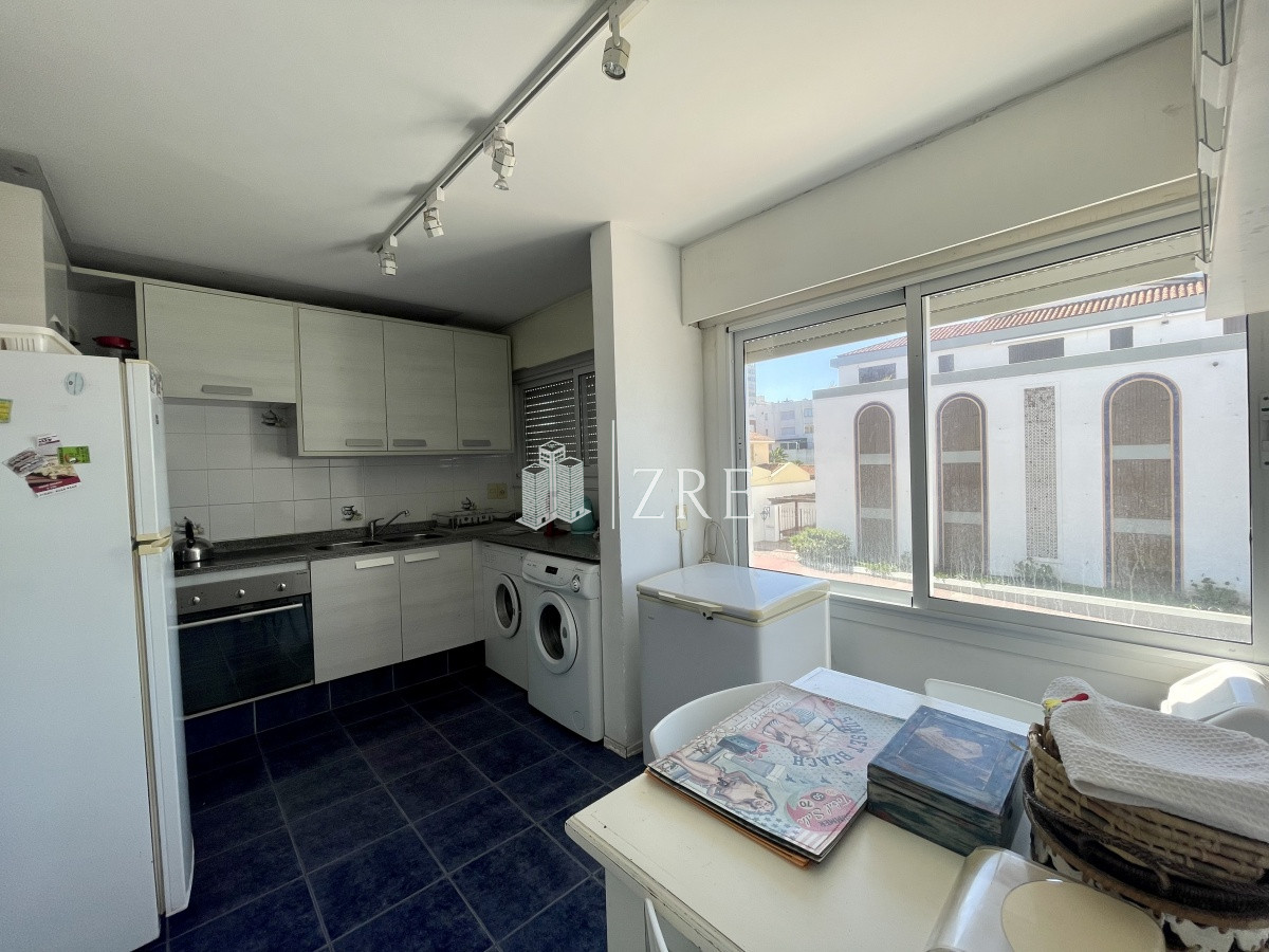 Apartamento ID.473 - Venta Apartamento en primera línea, Playa Brava, Punta del Este.