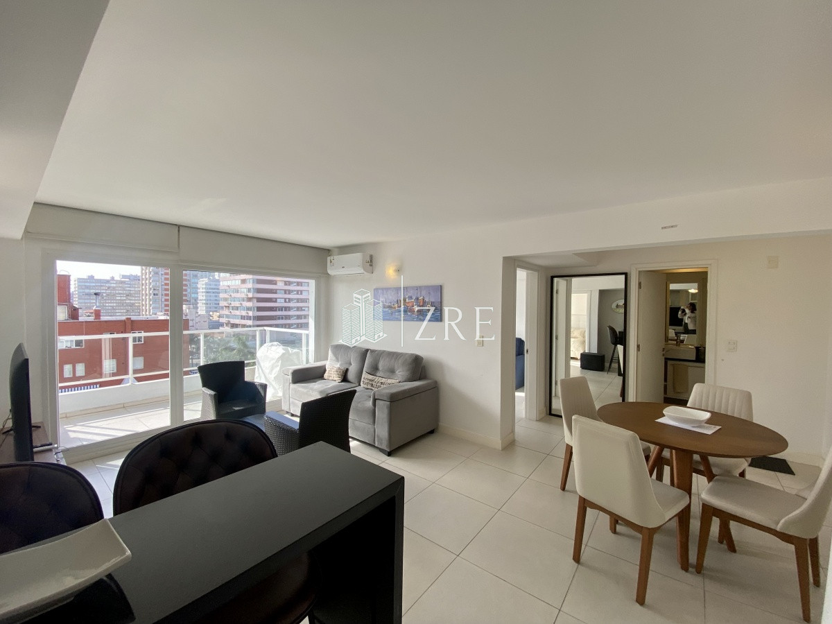 Apartamento ID.294 - Venta 2 dormitorios península Punta del Este.
