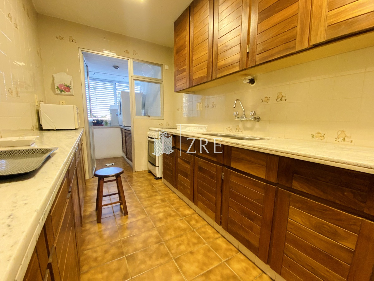Apartamento ID.434 - Venta apartamento 3 dormitorios, piso alto, Torre tradicional en Punta del Este 