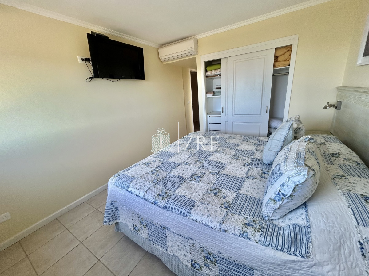 Apartamento ID.83 - Venta penthouse duplex Punta del Este primera linea Playa Mansa