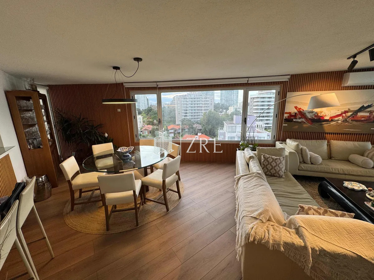 Apartamento ID.540 - Venta apartamento 4 dormitorios punta del este, playa brava