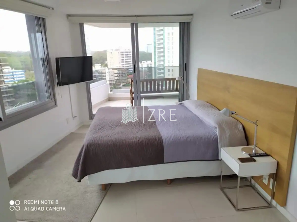 Apartamento ID.796 - Venta Departamento - 3 dormitorios - Playa brava, Punta del Este