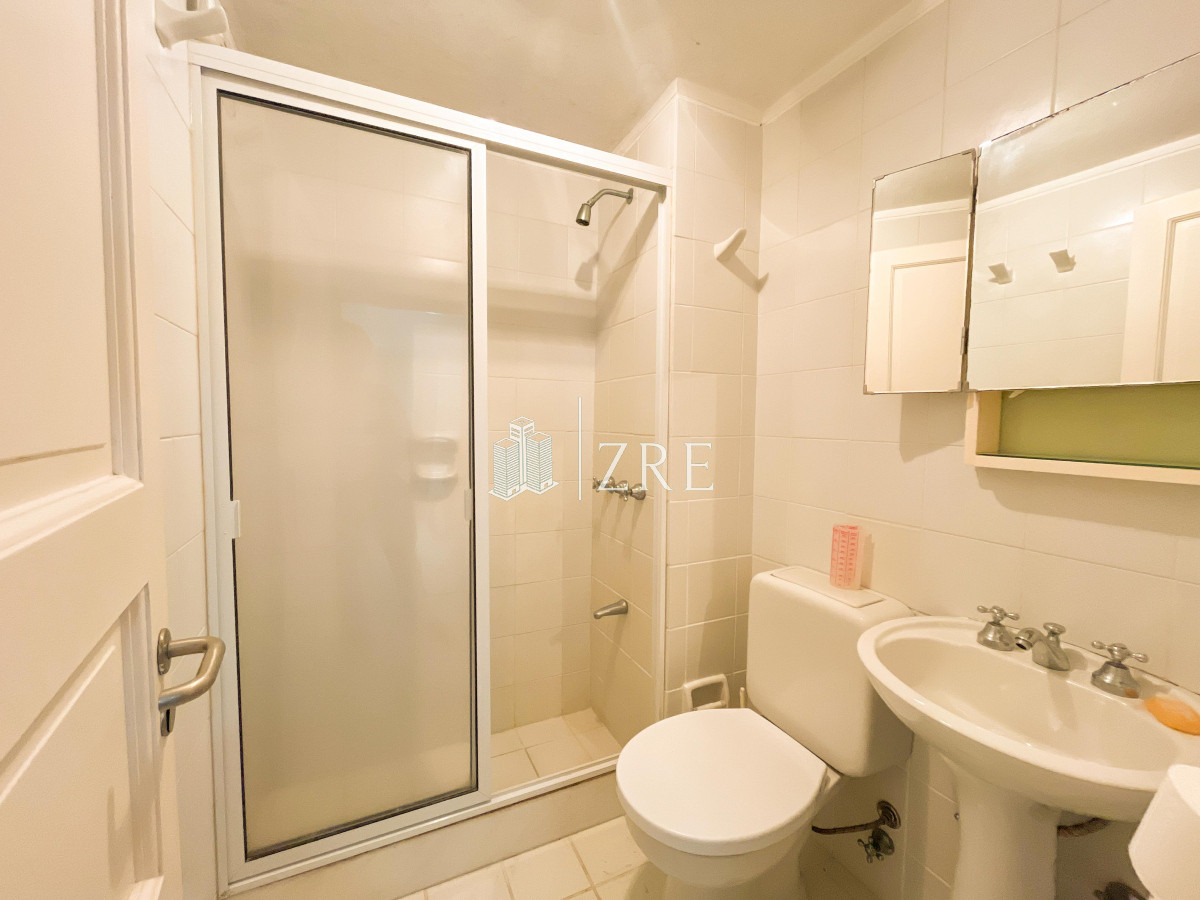 Apartamento ID.985 - Venta y alquiler apartamento en Península, Punta del Este 