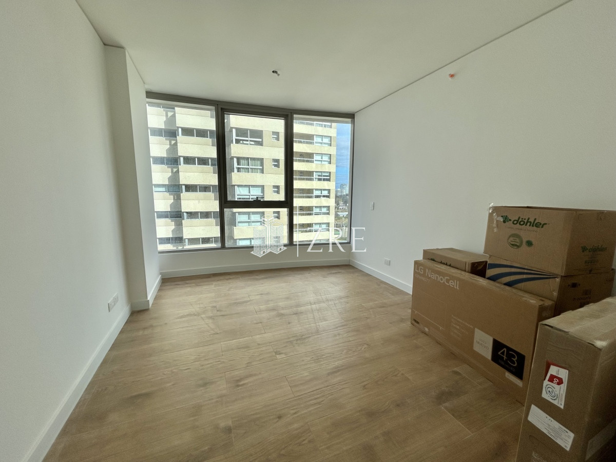Apartamento ID.105 - Venta apartamento Punta del Este con espectacular vista al mar. 4 dormitorios