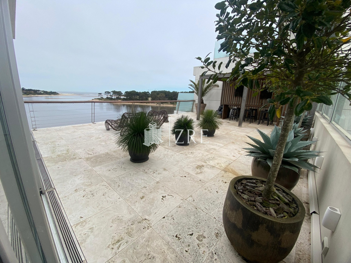 Apartamento ID.714 - Venta apartamento 3 dormitorios. 