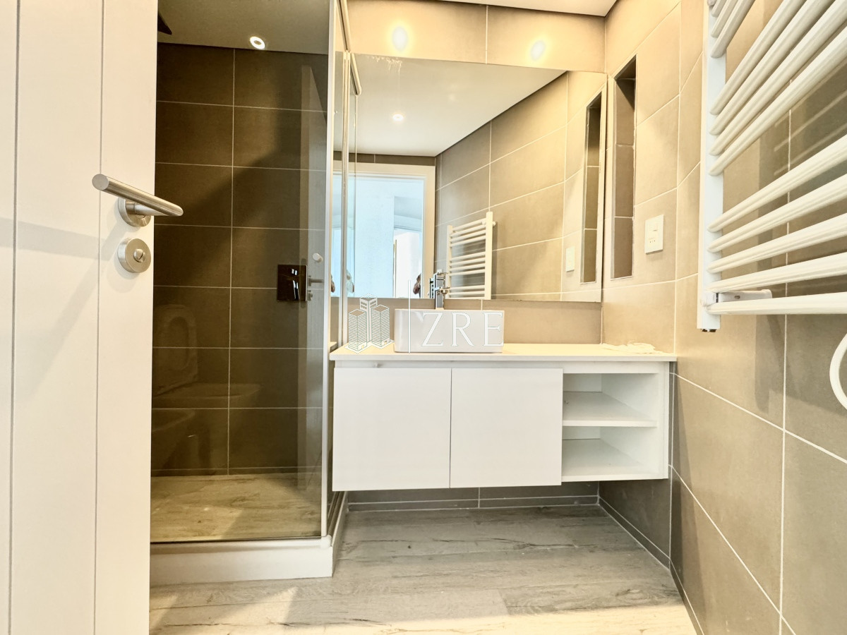 Apartamento ID.809 - Venta Penthouse  - 3 Dormitorios + Servicio - Playa Mansa 