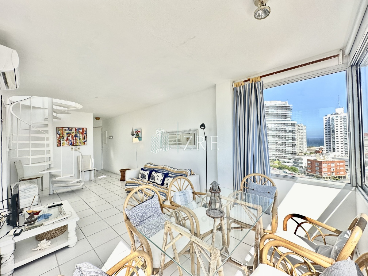 Apartamento ID.804 - Venta Penthouse - 1 dormitorio y medio + Parrillero