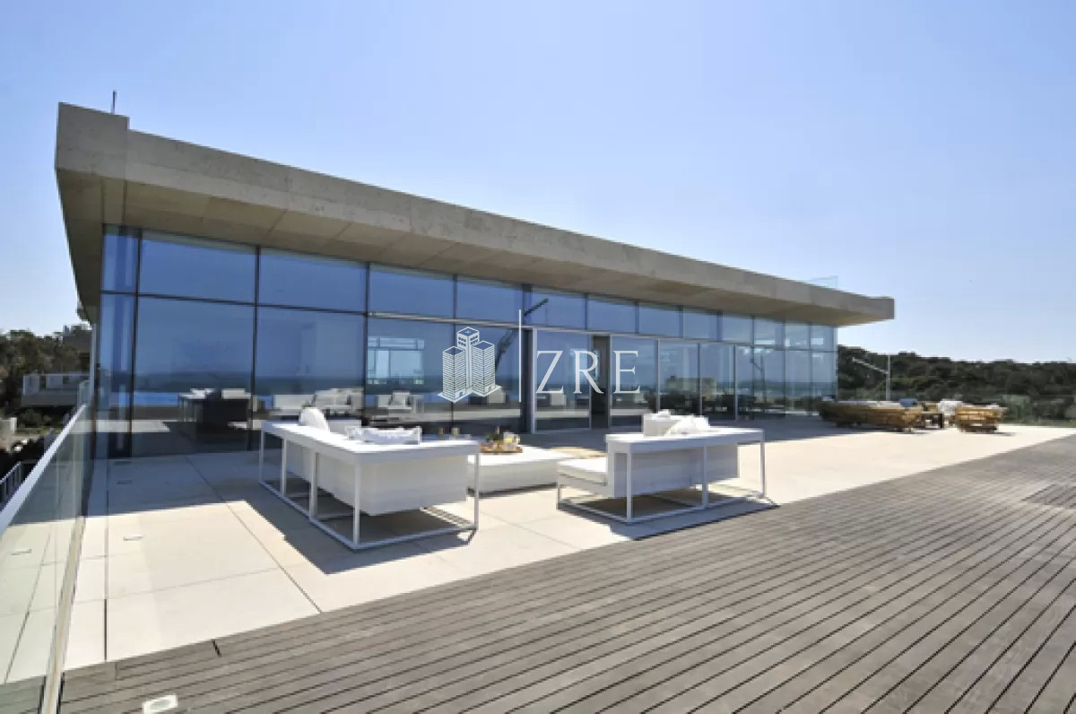 Apartamento ID.908 - Venta apartamento 5 dormitorios playa brava Punta del Este 