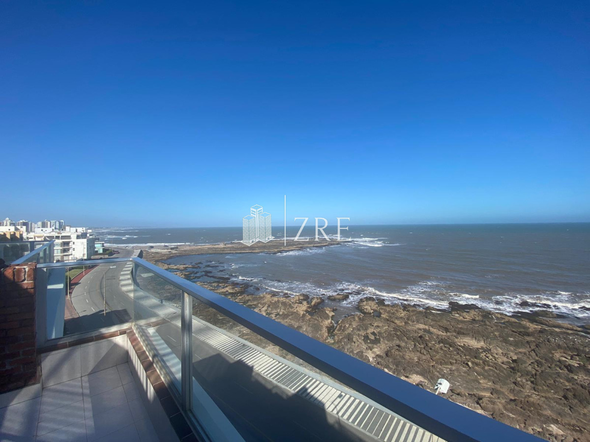 Apartamento ID.500 - Venta Pent-house de lujo sobre el mar en península de Punta del Este   