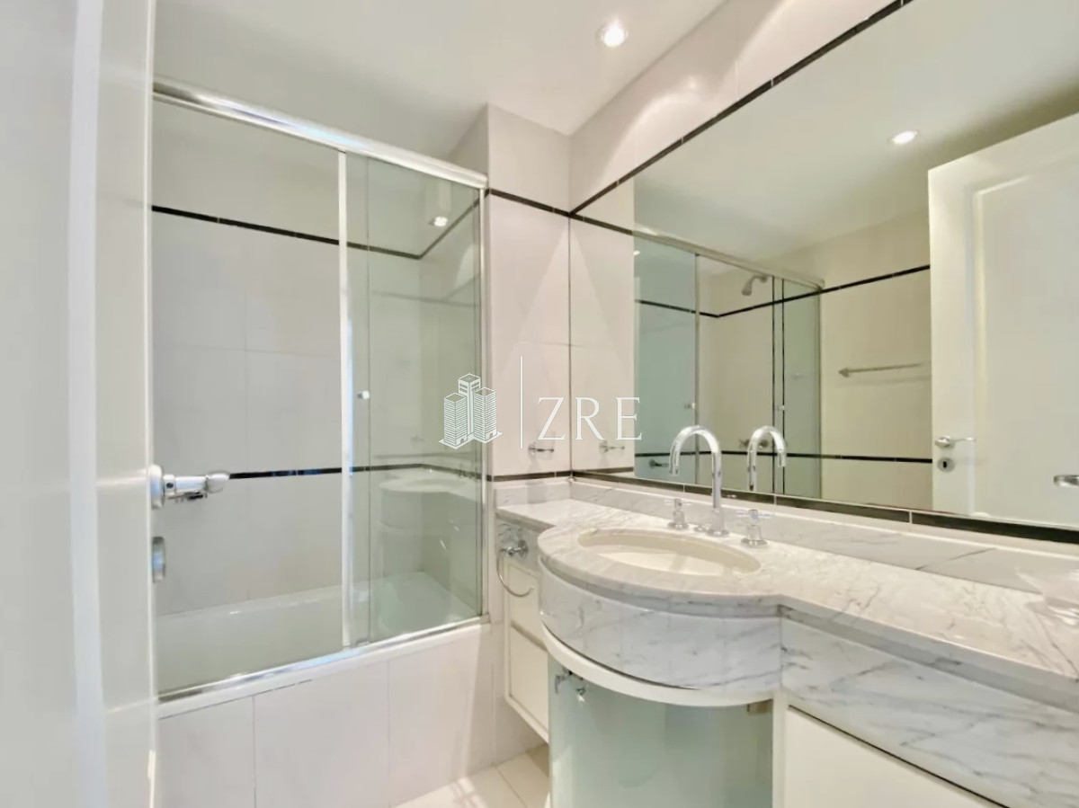 Apartamento ID.903 - Apartamento en Venta de tres dormitorios, Punta del Este 