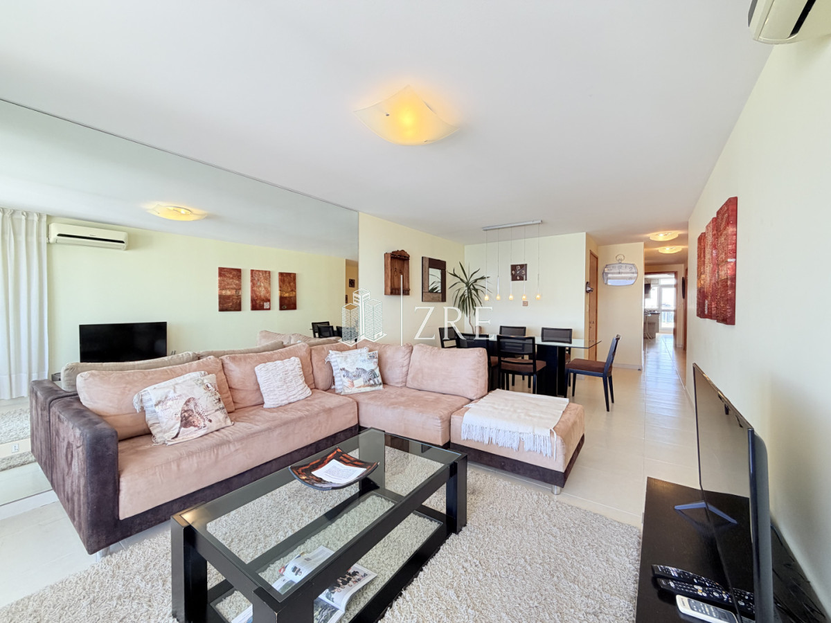 Apartamento ID.1264 - Venta apartamento 2 dormitorios. Playa mansa, Punta del Este 