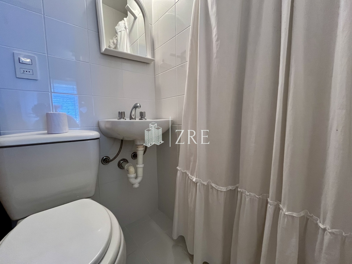Apartamento ID.137 - Venta apartamento 3 dormitorios más dependencia, playa mansa. Punta del Este 