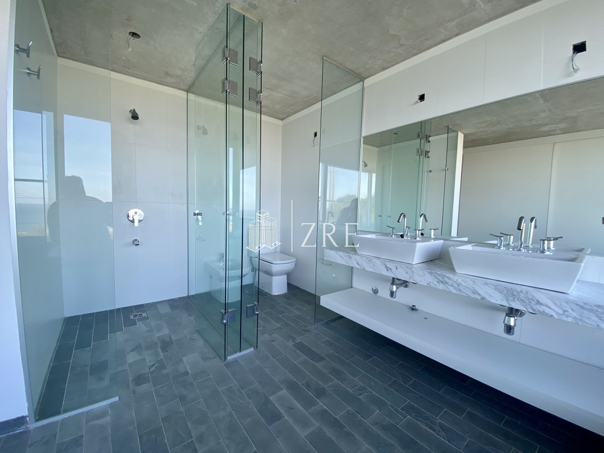 Apartamento ID.340 - Venta apartamento 3 dormitorios Punta del Este
