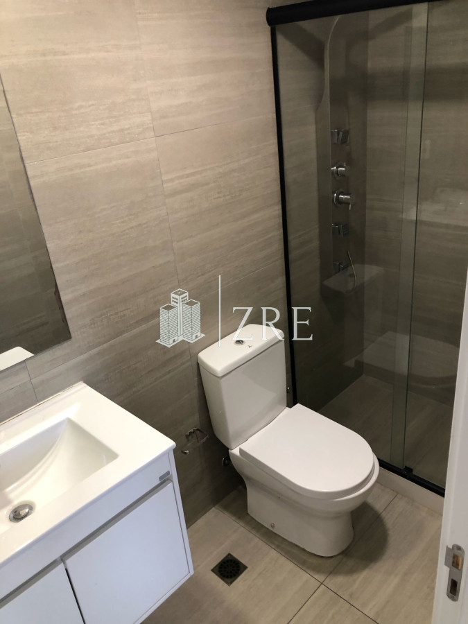 Apartamento ID.631 - Venta apartamento dos dormitorios primera linea, Mansa. Punta Del Este.