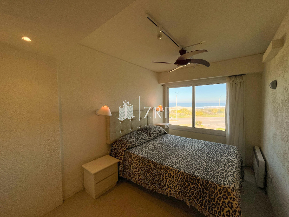 Apartamento ID.1262 - Venta Apartamento 4 Suites Con Vista al Mar, Playa Brava, Punta del Este.