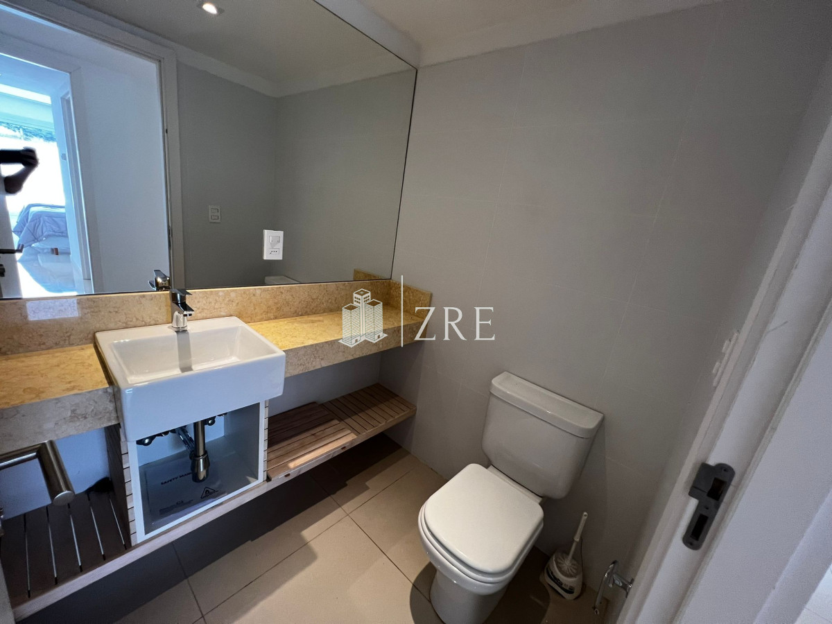 Apartamento ID.468 - Venta apartamento 3 dormitorios. Playa mansa, Punta del Este
