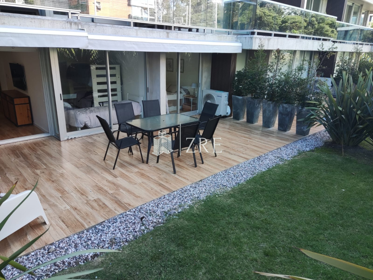 Apartamento ID.123 - Venta apartamento dos dormitorios Punta del Este