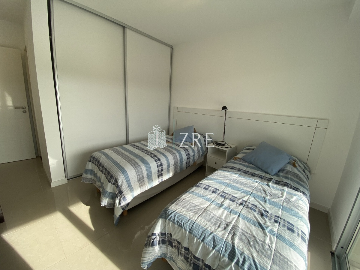 Apartamento ID.232 - Venta apartamento 3 dormitorios playa brava Punta del Este 