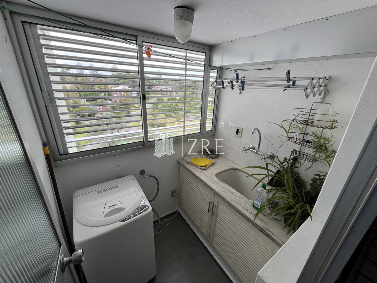 Apartamento ID.639 - Venta de apartamento tres dormitorios. 