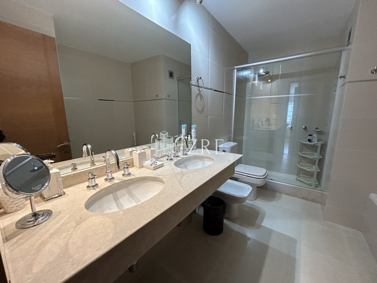 Apartamento ID.736 - Venta apartamento Punta del Este en Playa Mansa con vista al mar. 2 dormitorios