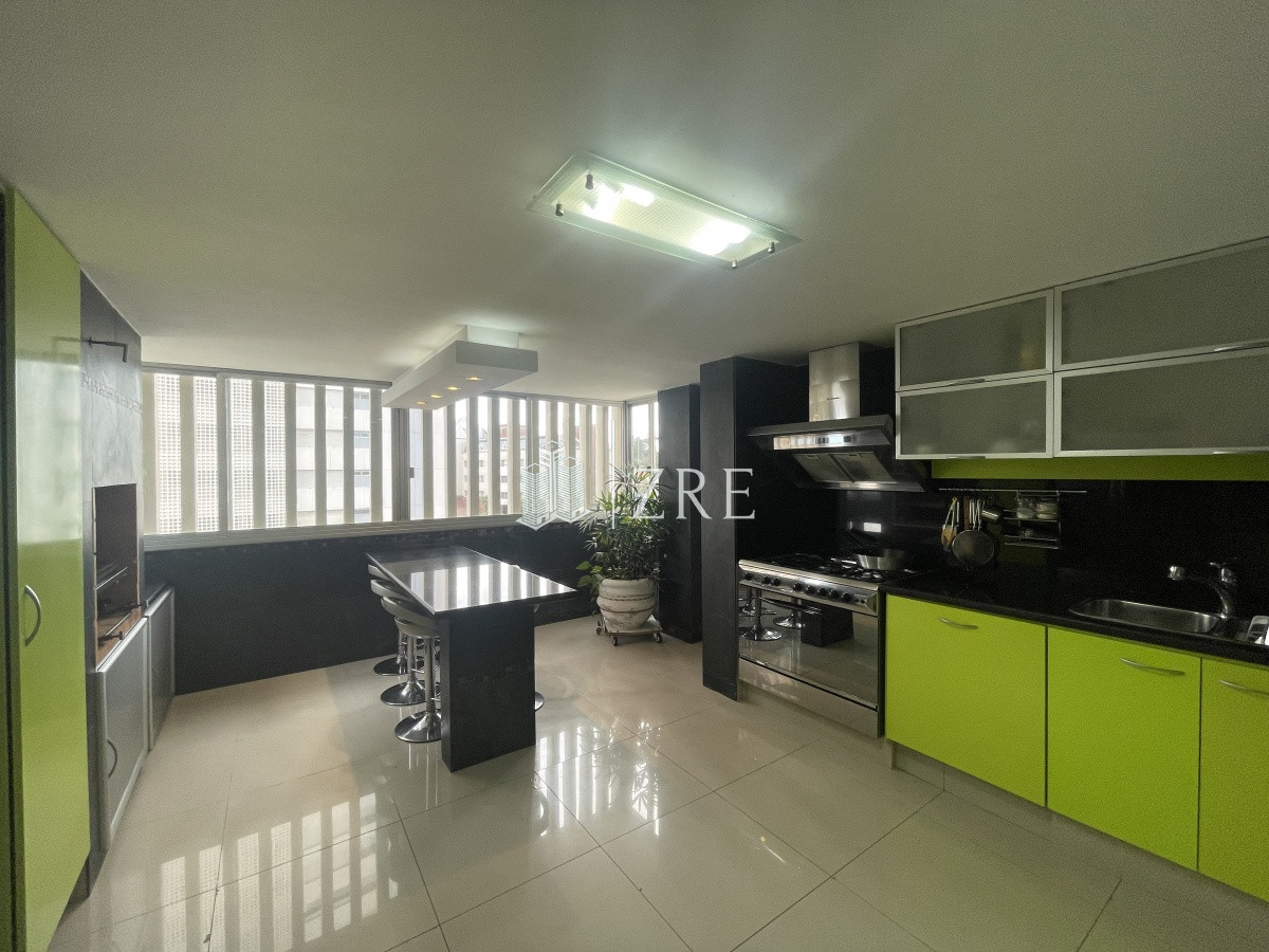 Apartamento ID.496 - Venta apartamento 3 dormitorios playa mansa Punta del Este