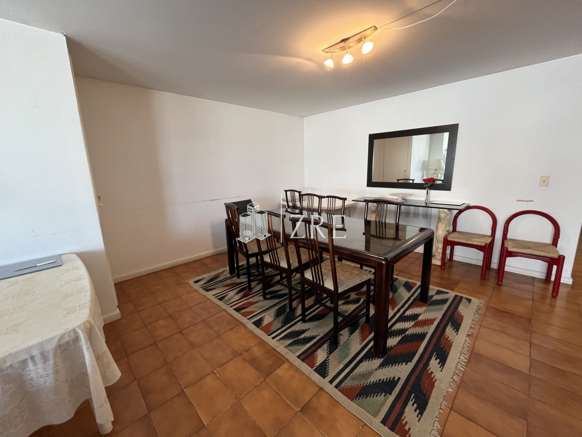 Apartamento ID.640 - Venta apartamento cuatro dormitorios, Península. Punta Del Este 