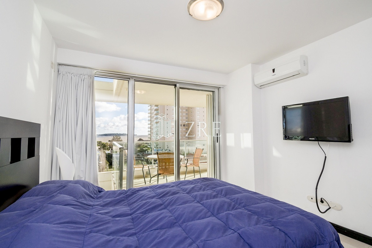 Apartamento ID.792 - Venta apartamento - 2 Dormitorios + Parrillero. Playa Mansa, Punta Del Este 