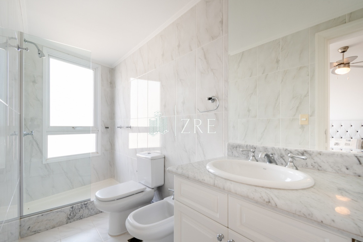 Apartamento ID.509 - Venta apartamento 3 dormitorios playa mansa Punta del Este