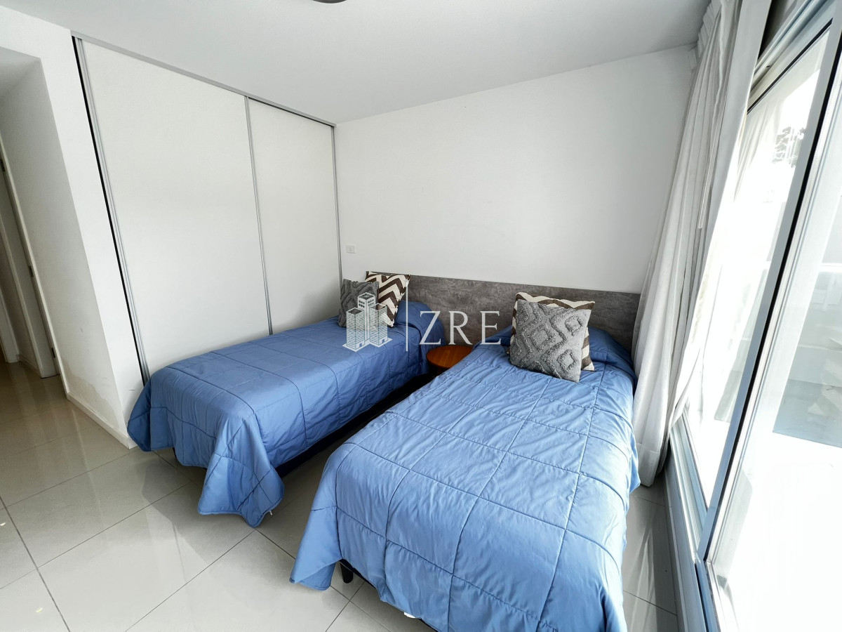 Apartamento ID.468 - Venta apartamento 3 dormitorios. Playa mansa, Punta del Este