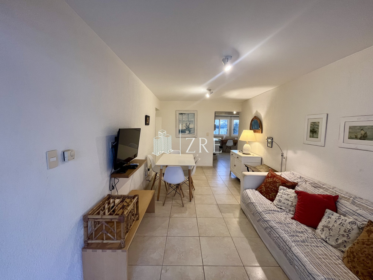 Apartamento ID.691 - Venta apartamento 3 dormitorios. Penisnuala, Punta del Este. 