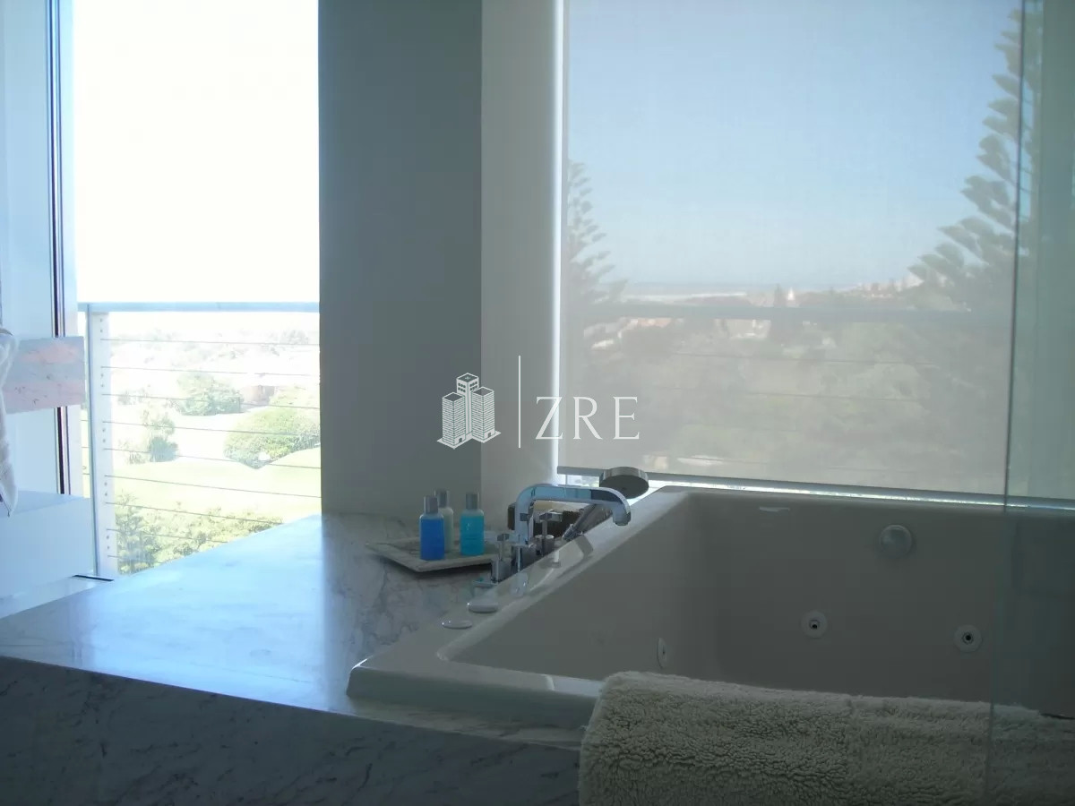 Apartamento ID.908 - Venta apartamento 5 dormitorios playa brava Punta del Este 