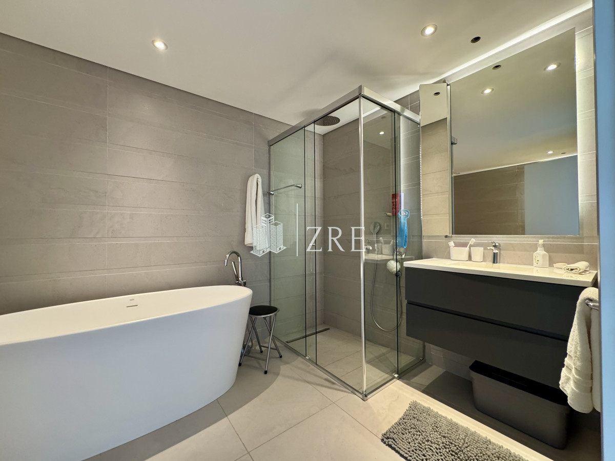 Apartamento ID.558 - Venta apartamento Punta del Este, playa brava 