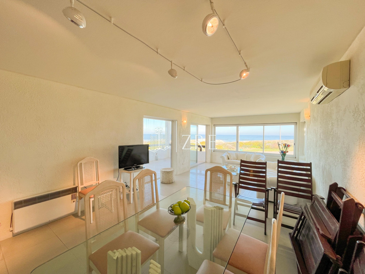 Apartamento ID.1262 - Venta Apartamento 4 Suites Con Vista al Mar, Playa Brava, Punta del Este.