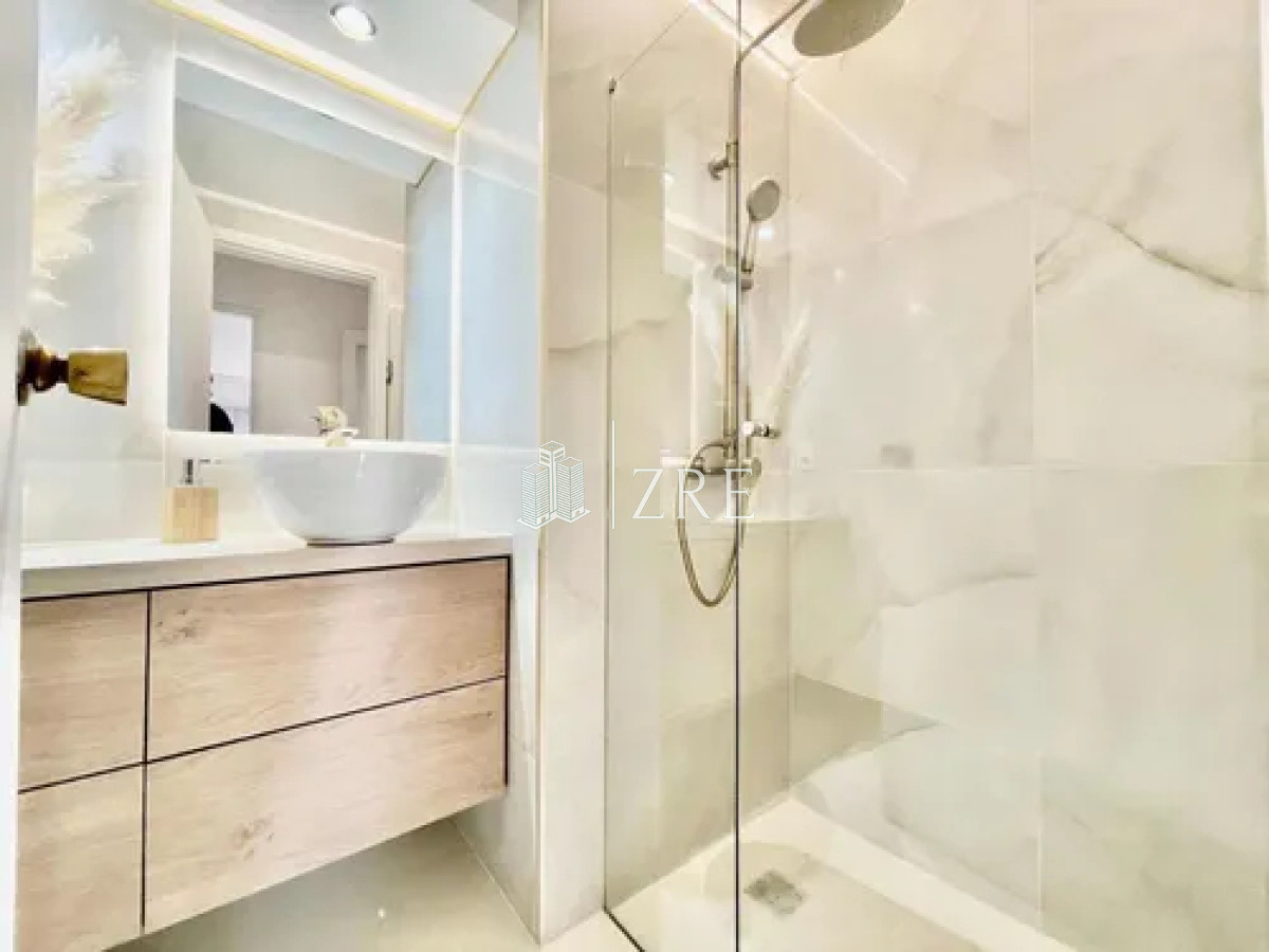 Apartamento ID.642 - Venta de apartamento dos dormitorios . Playa Brava, Punta Del Este.