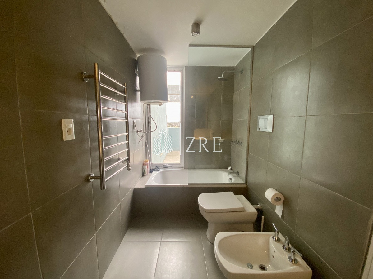 Apartamento ID.335 - Venta apartamento 3 dormitorios playa mansa Punta del Este