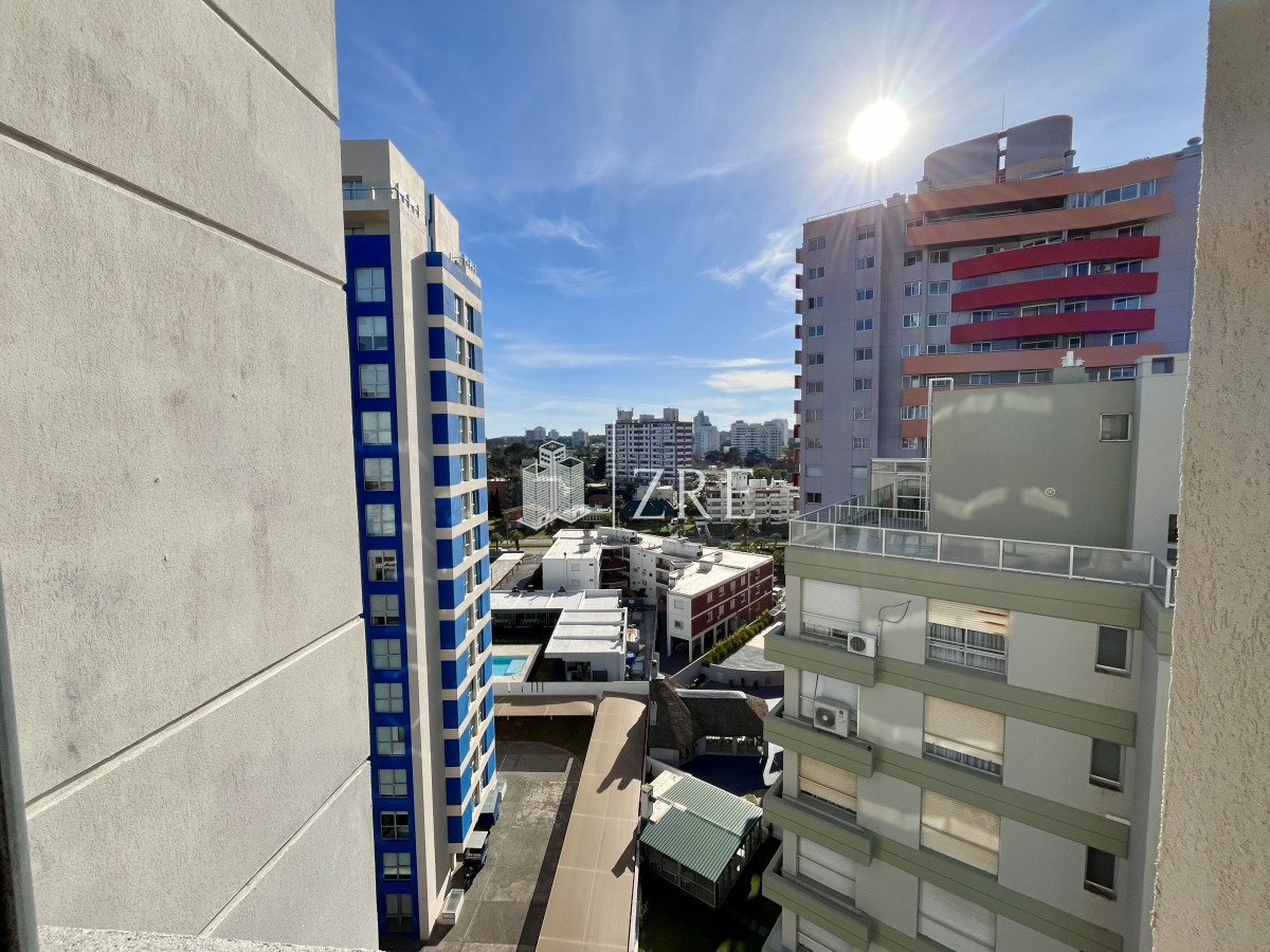 Apartamento ID.562 - Venta apartamento 1 dormitorio. Playa brava Punta del Este 